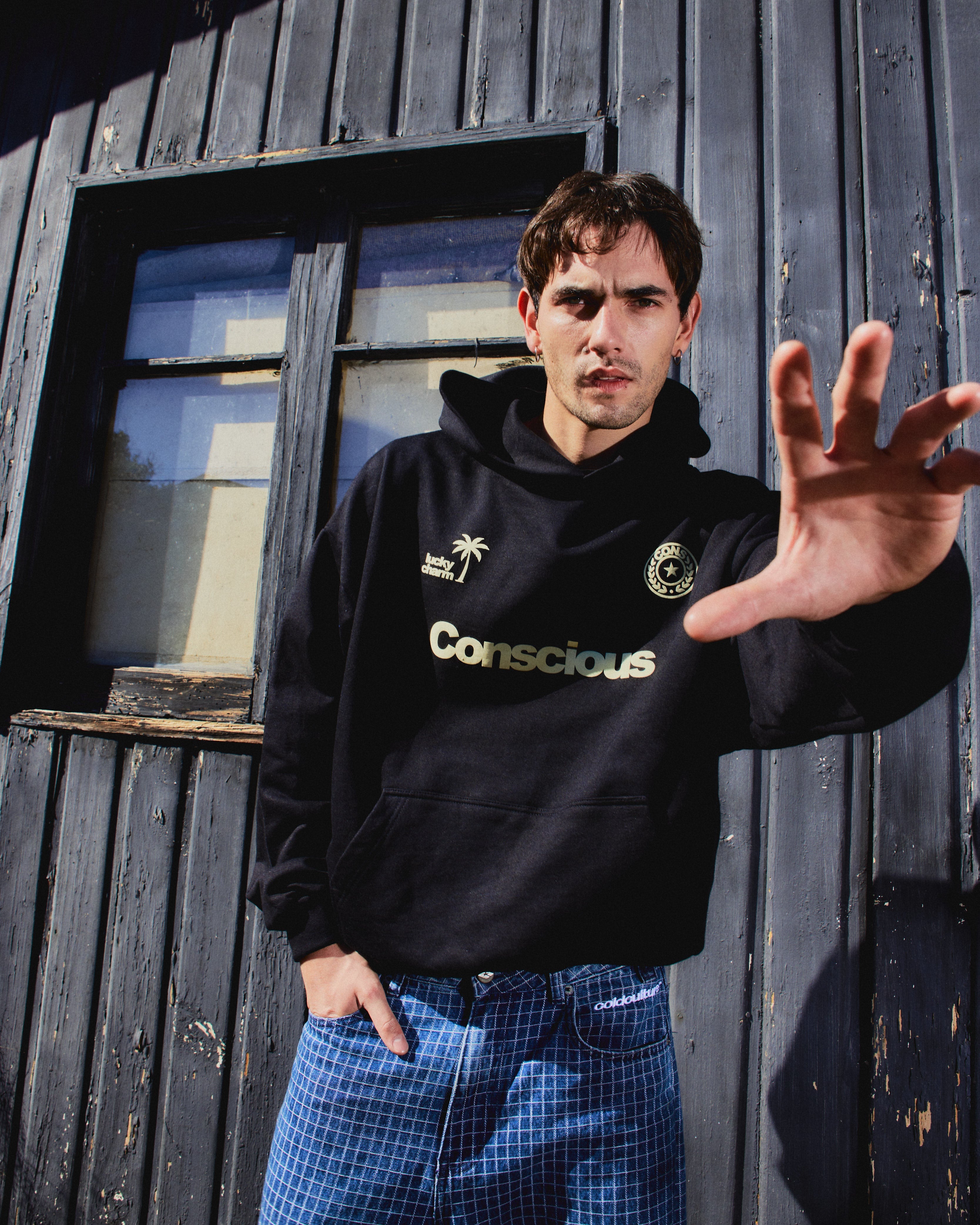 HOODIE LUCKY CHARM NEGRO