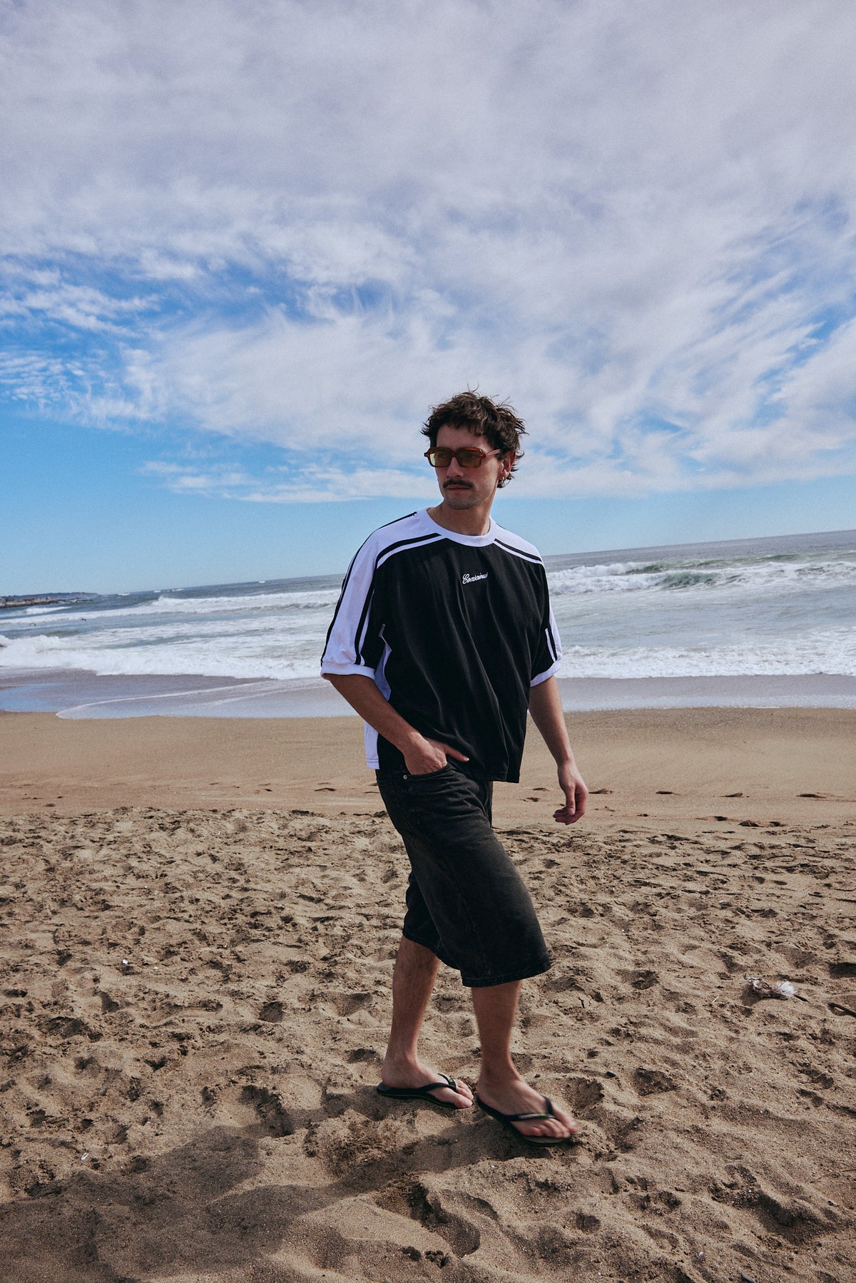 POLERA MILO BLACK BOXY