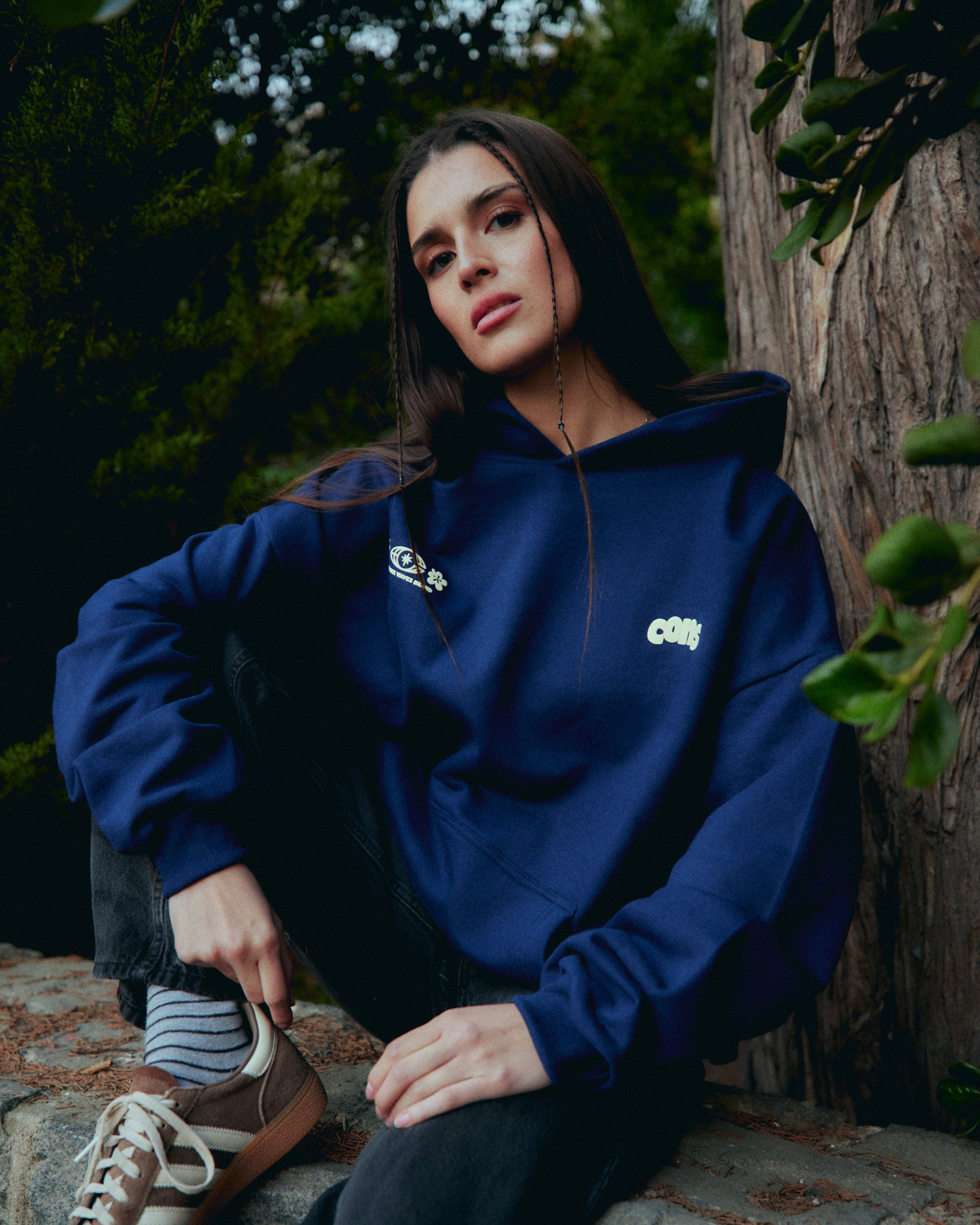 HOODIE OCEAN BORN BLUE