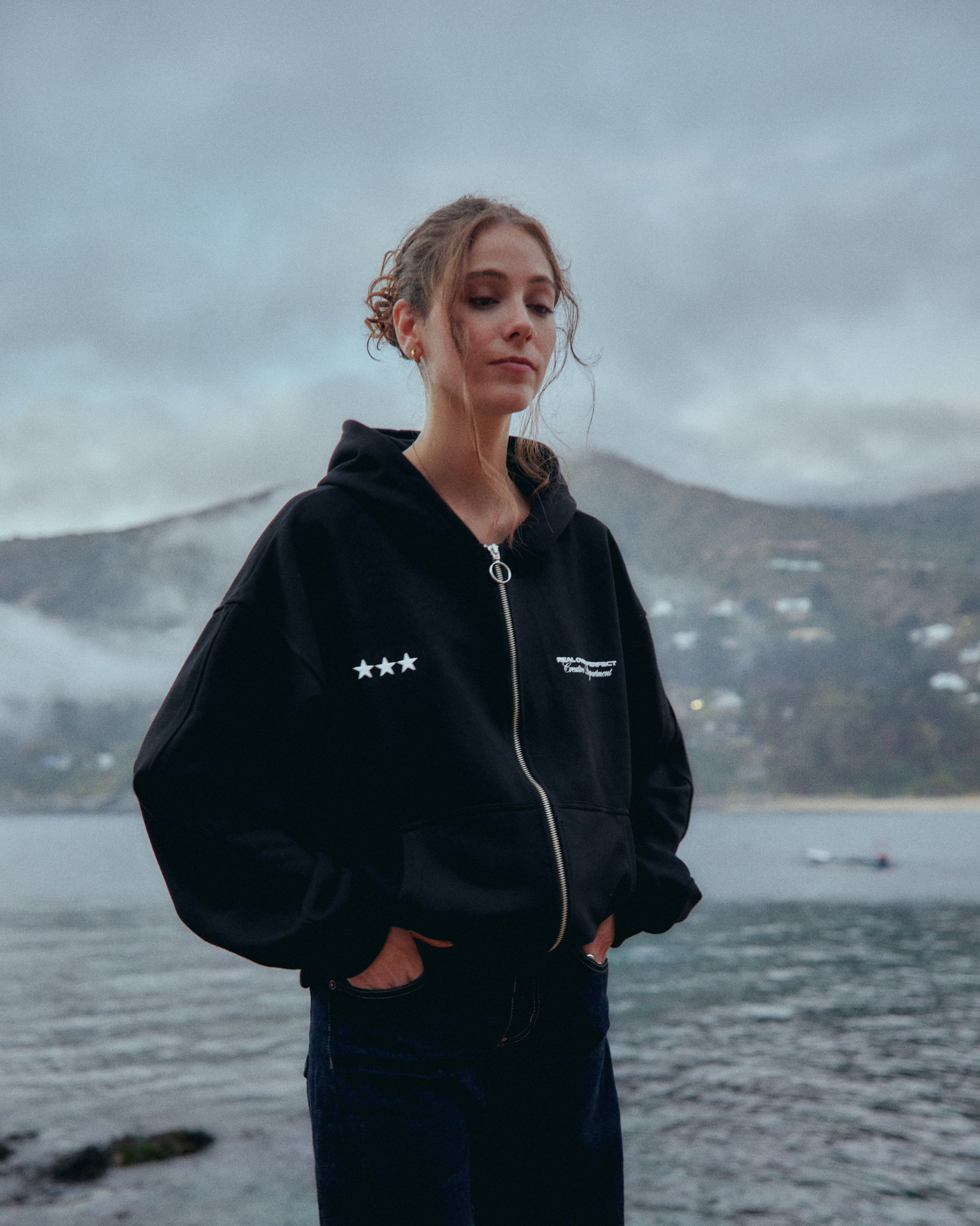 FULL ZIP REAL STUDIO NEGRO