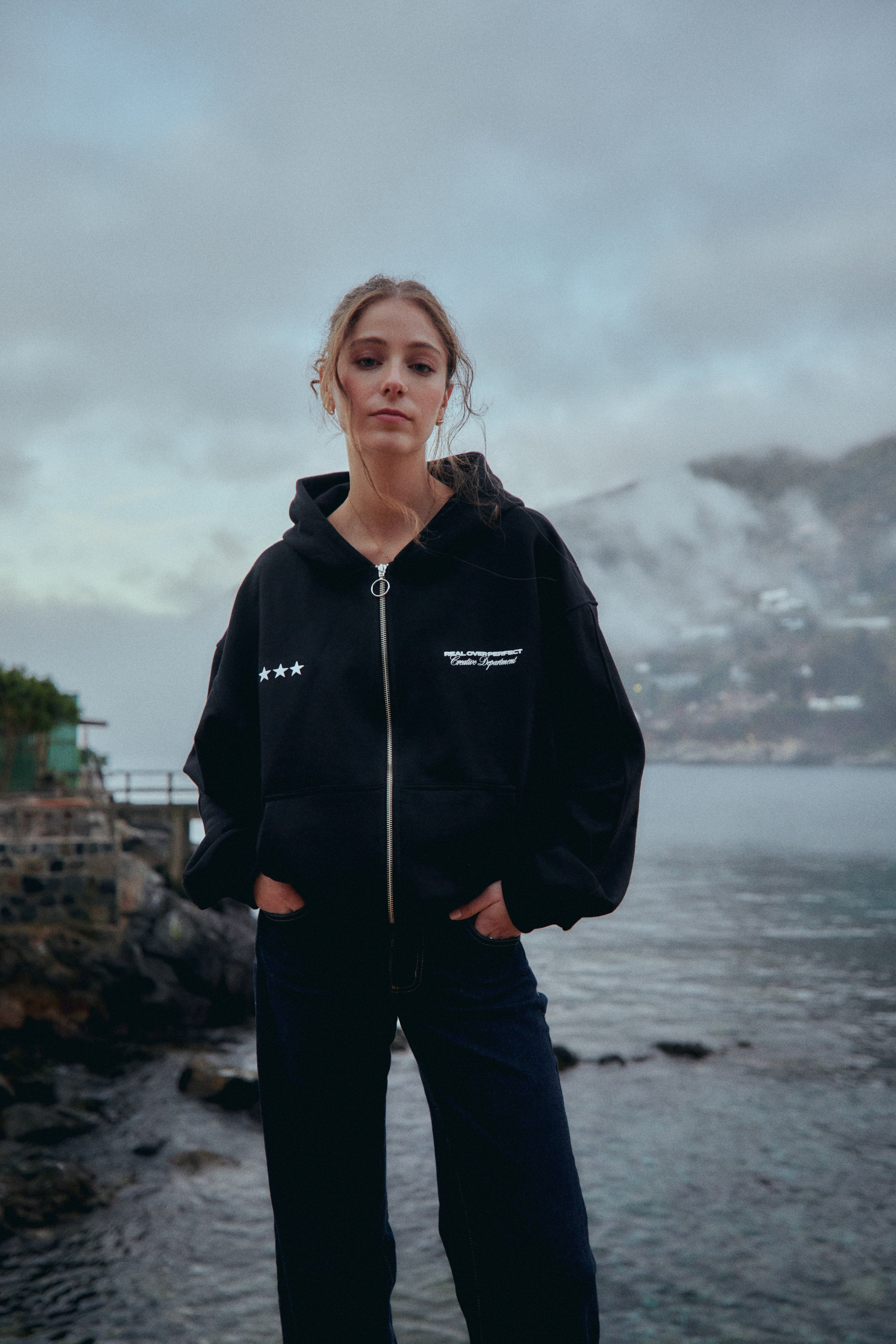 FULL ZIP REAL STUDIO NEGRO