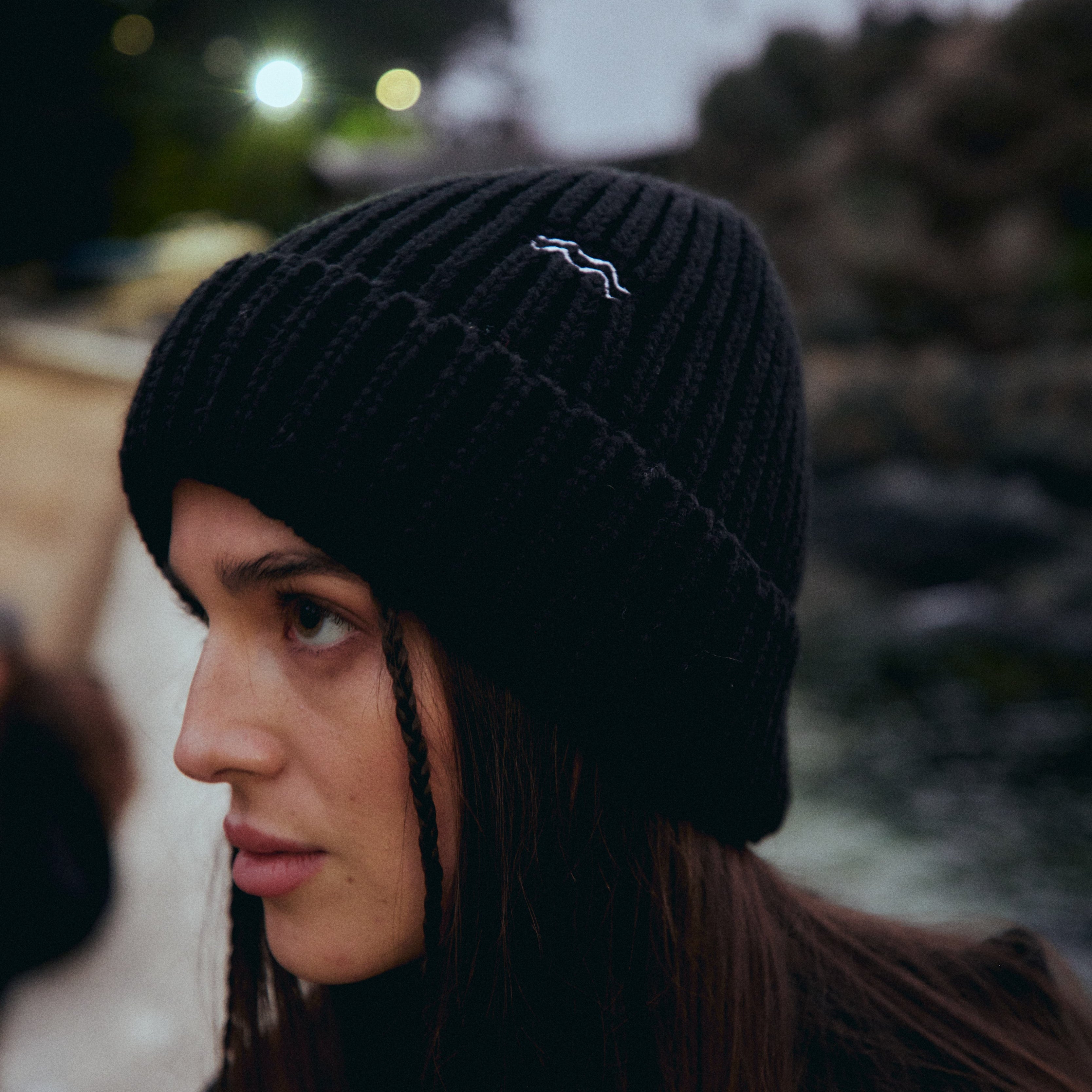 BEANIE WAVES NEGRO