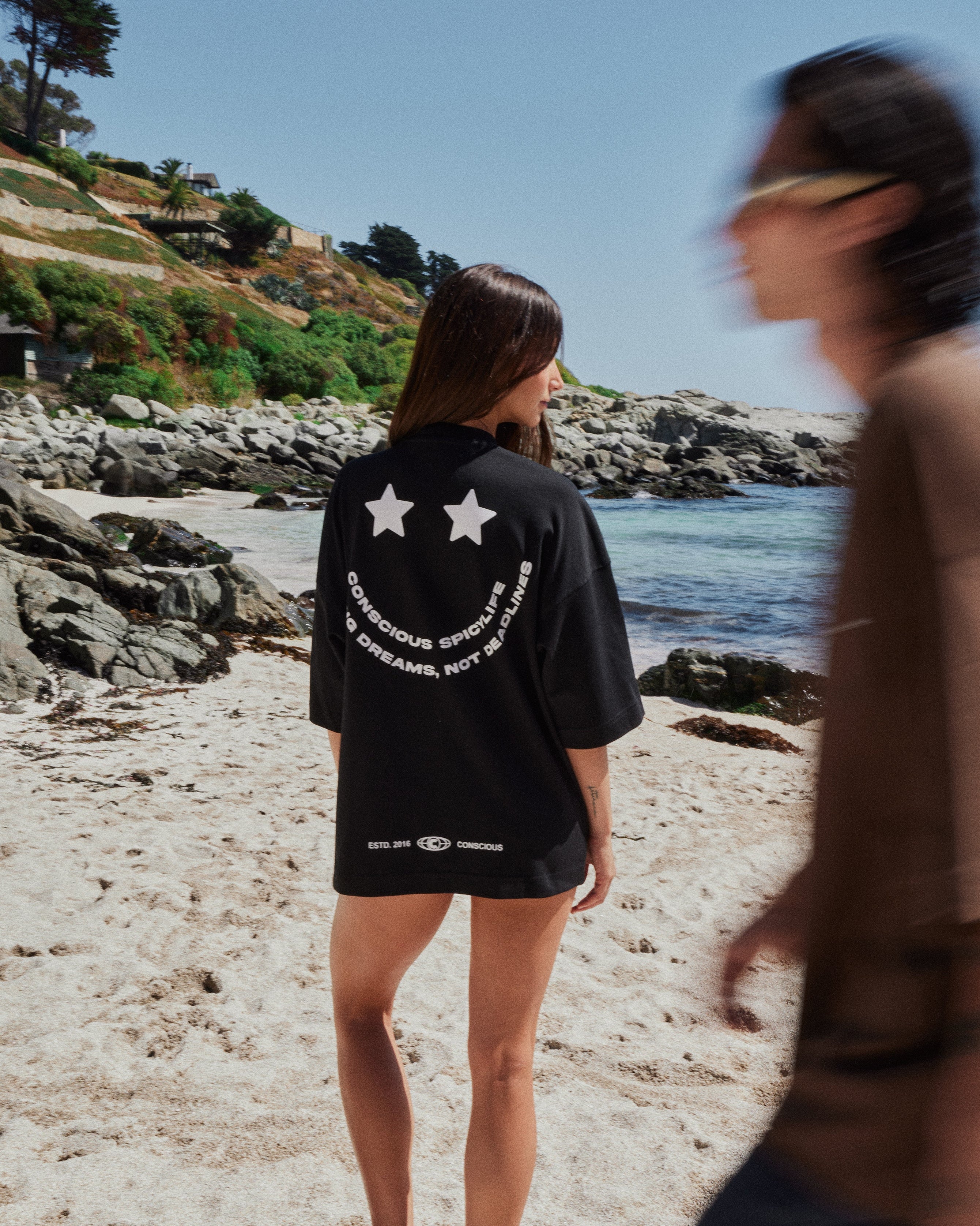 POLERA SMILE BLACK OVERSIZE