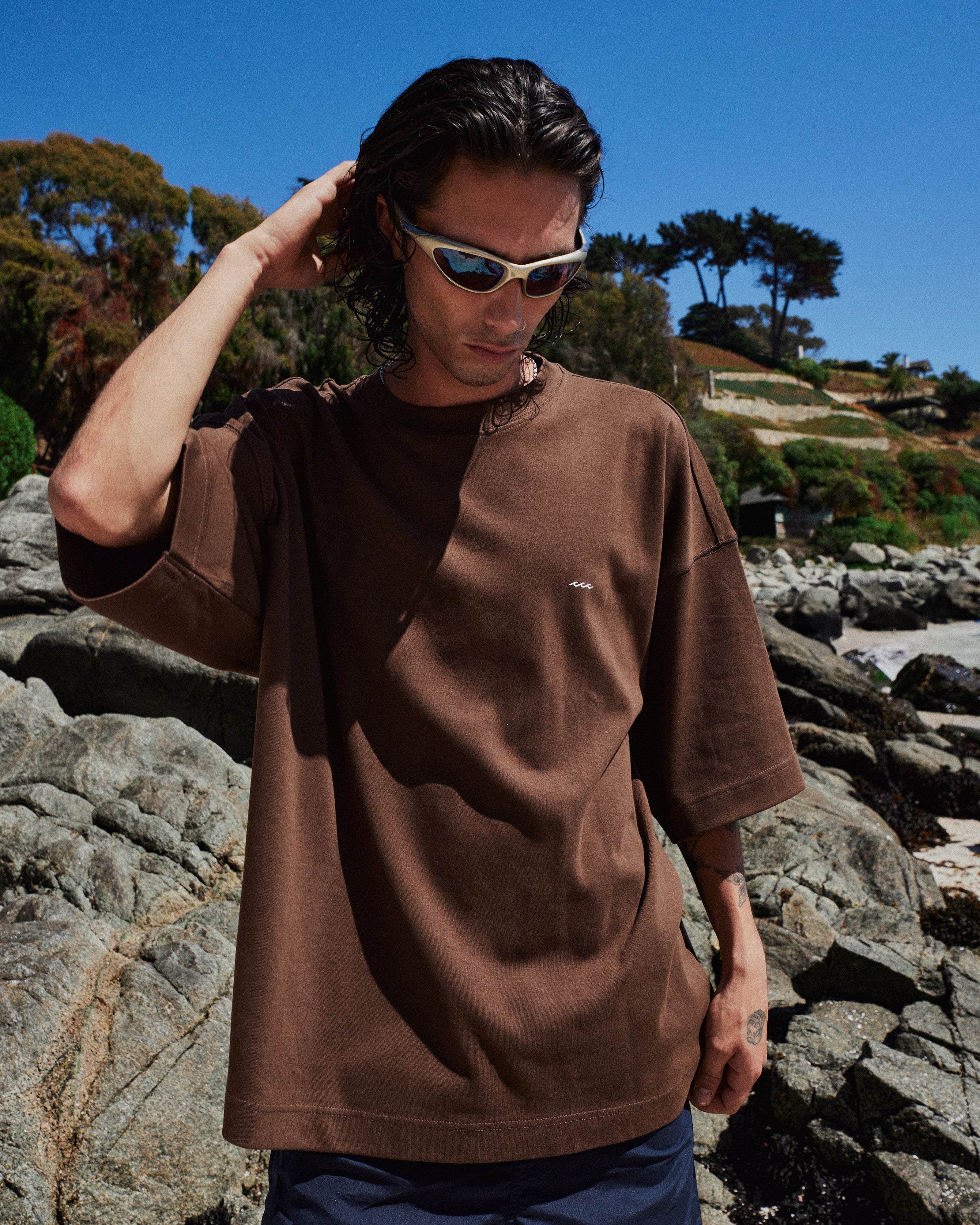 POLERA SMILE BROWN OVERSIZE
