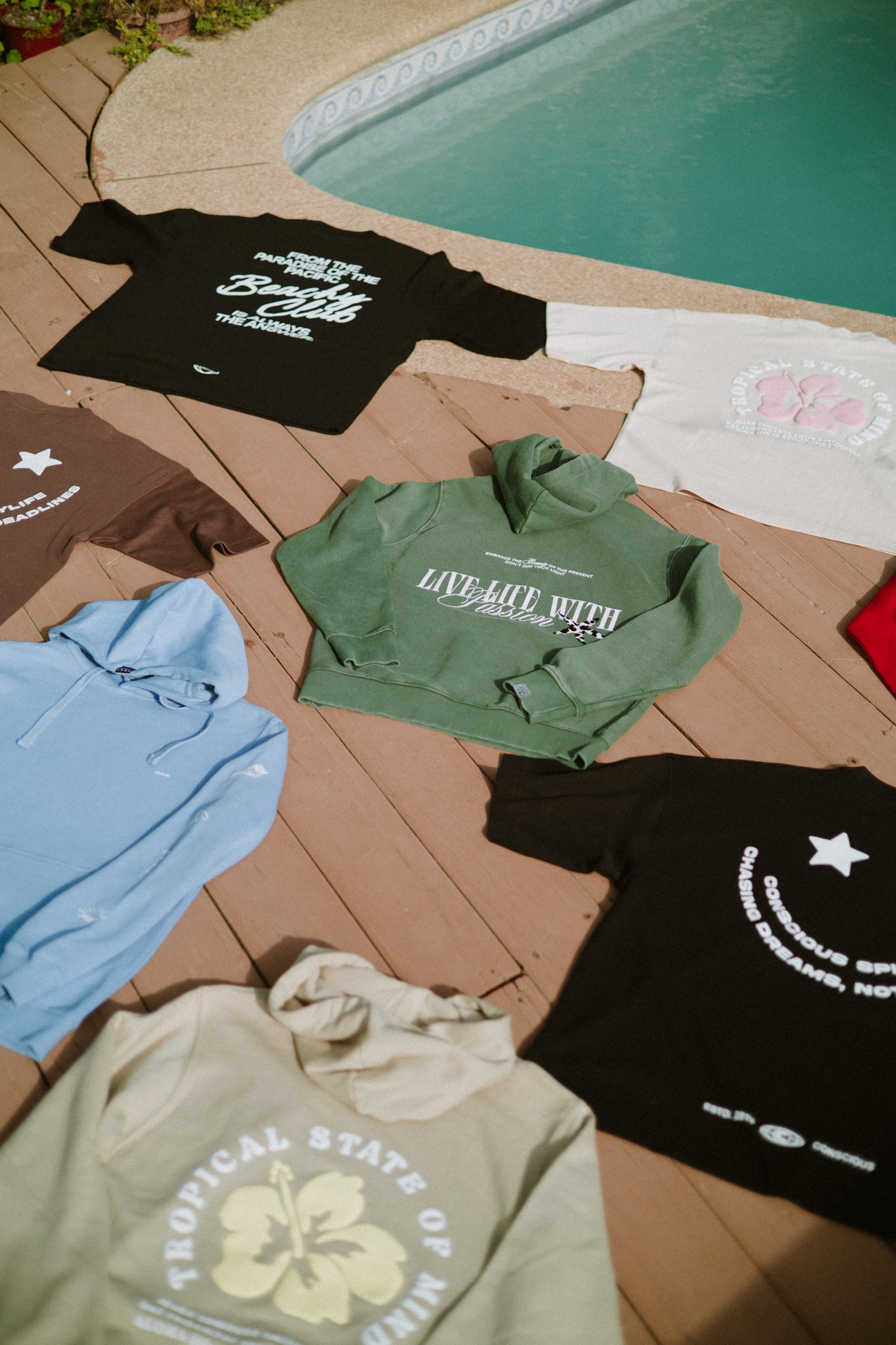 POLERA SMILE BLACK OVERSIZE ♀