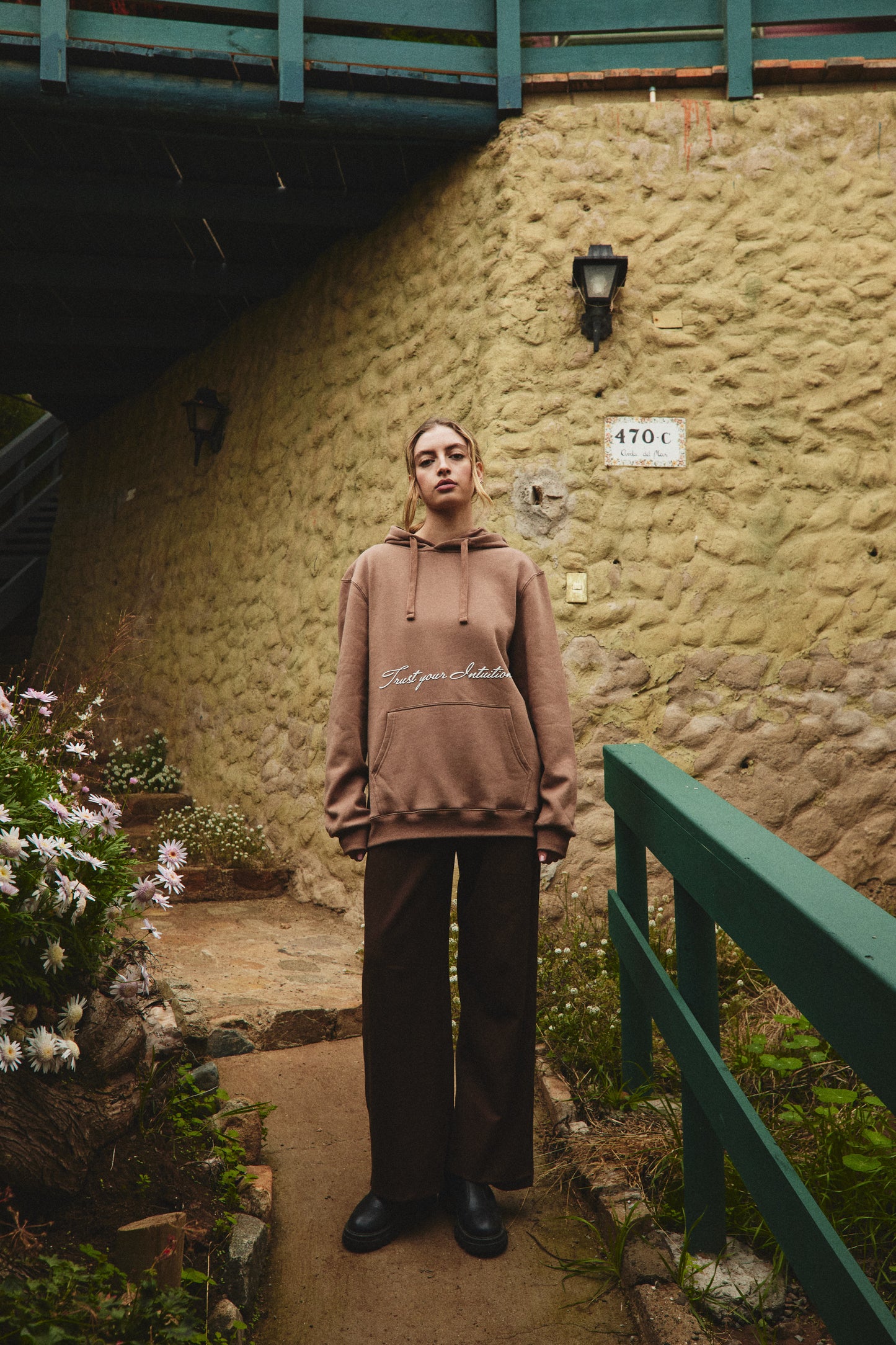 HOODIE TRUST YOUR INTUITION ♀
