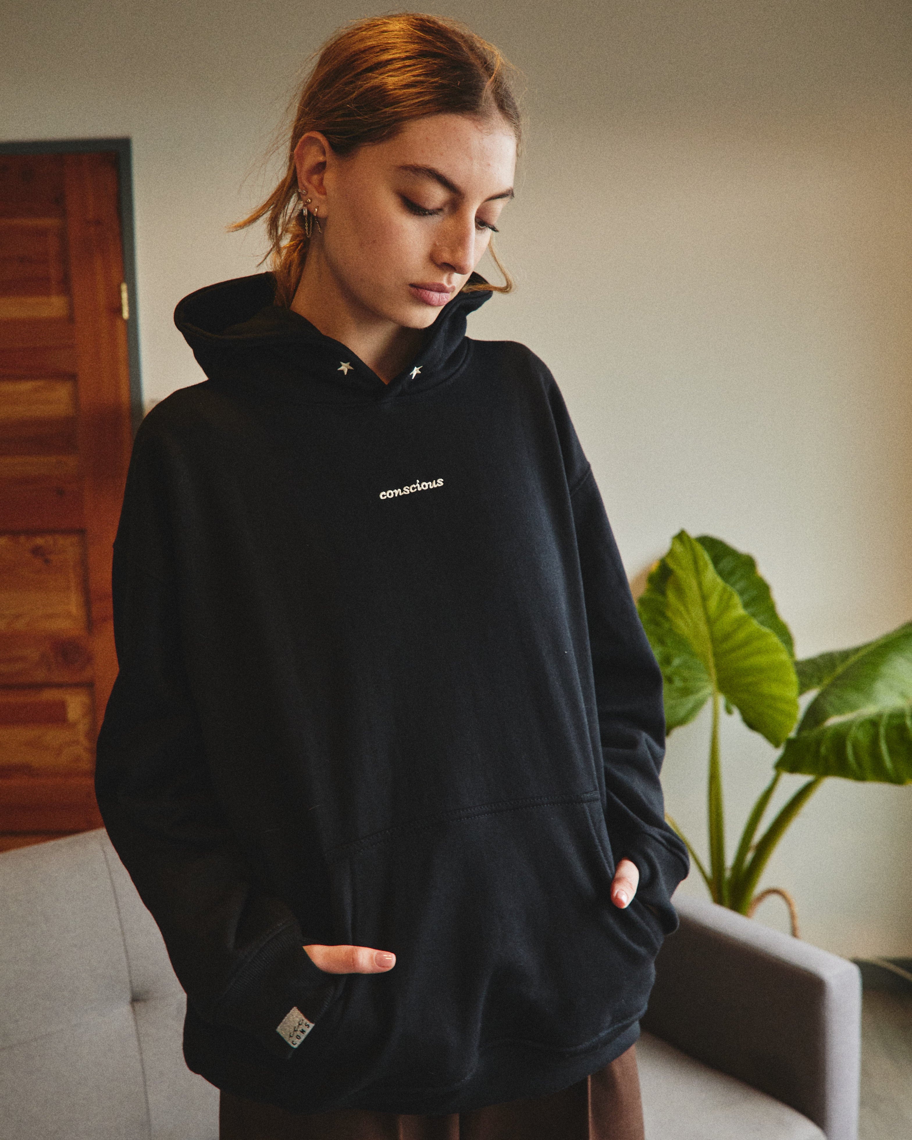 HOODIE CONSCIOUS STARS BLACK OVERSIZE