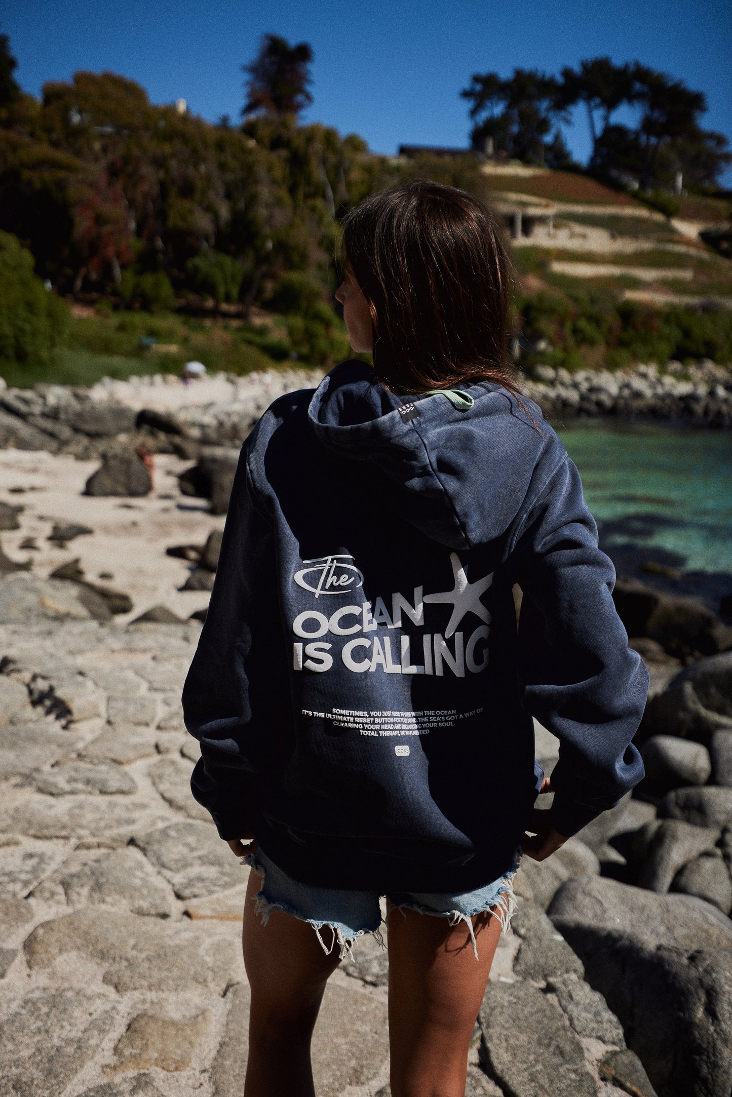 HOODIE OCEAN IS CALLING BLUE ACID WASH ♀