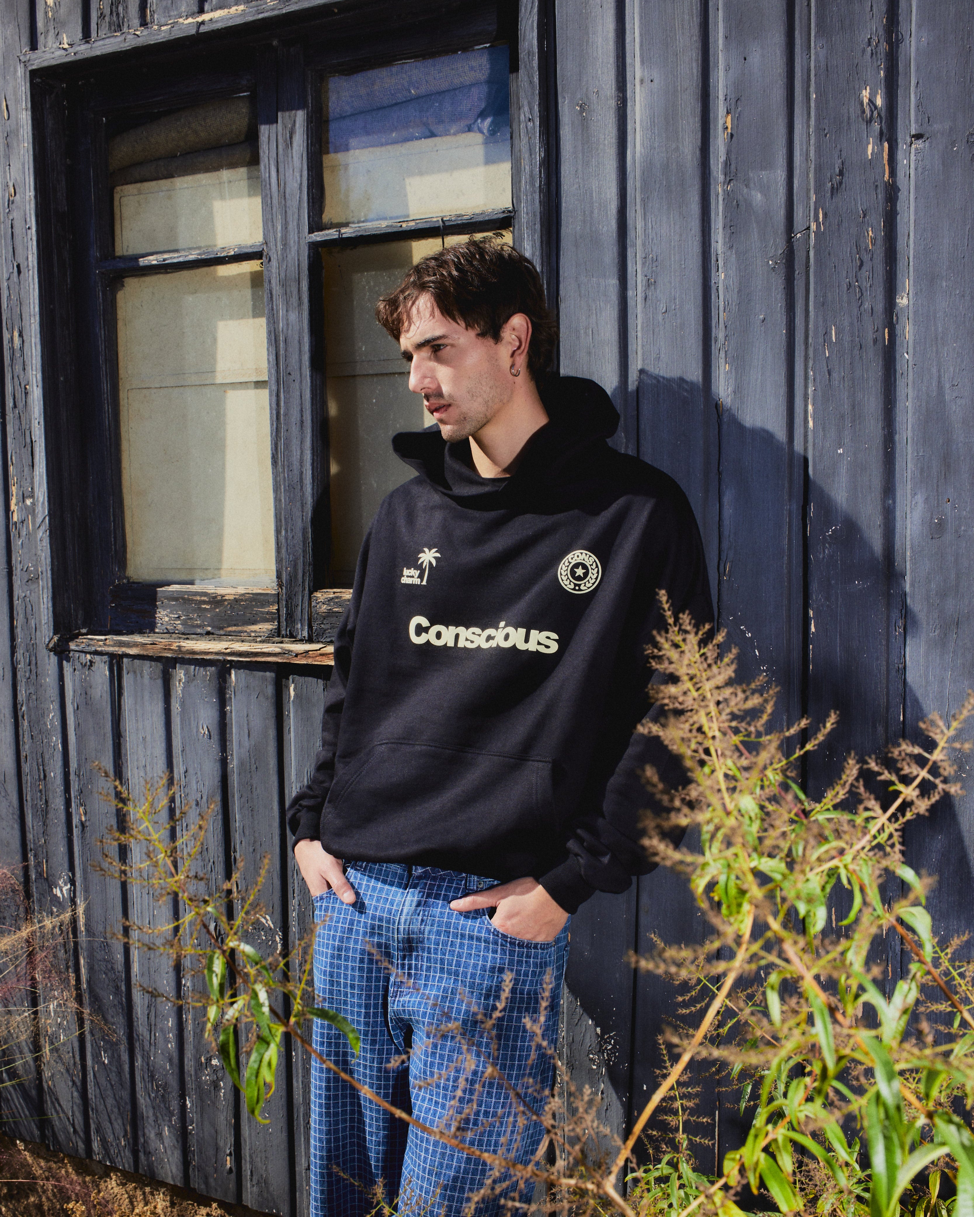 HOODIE LUCKY CHARM NEGRO