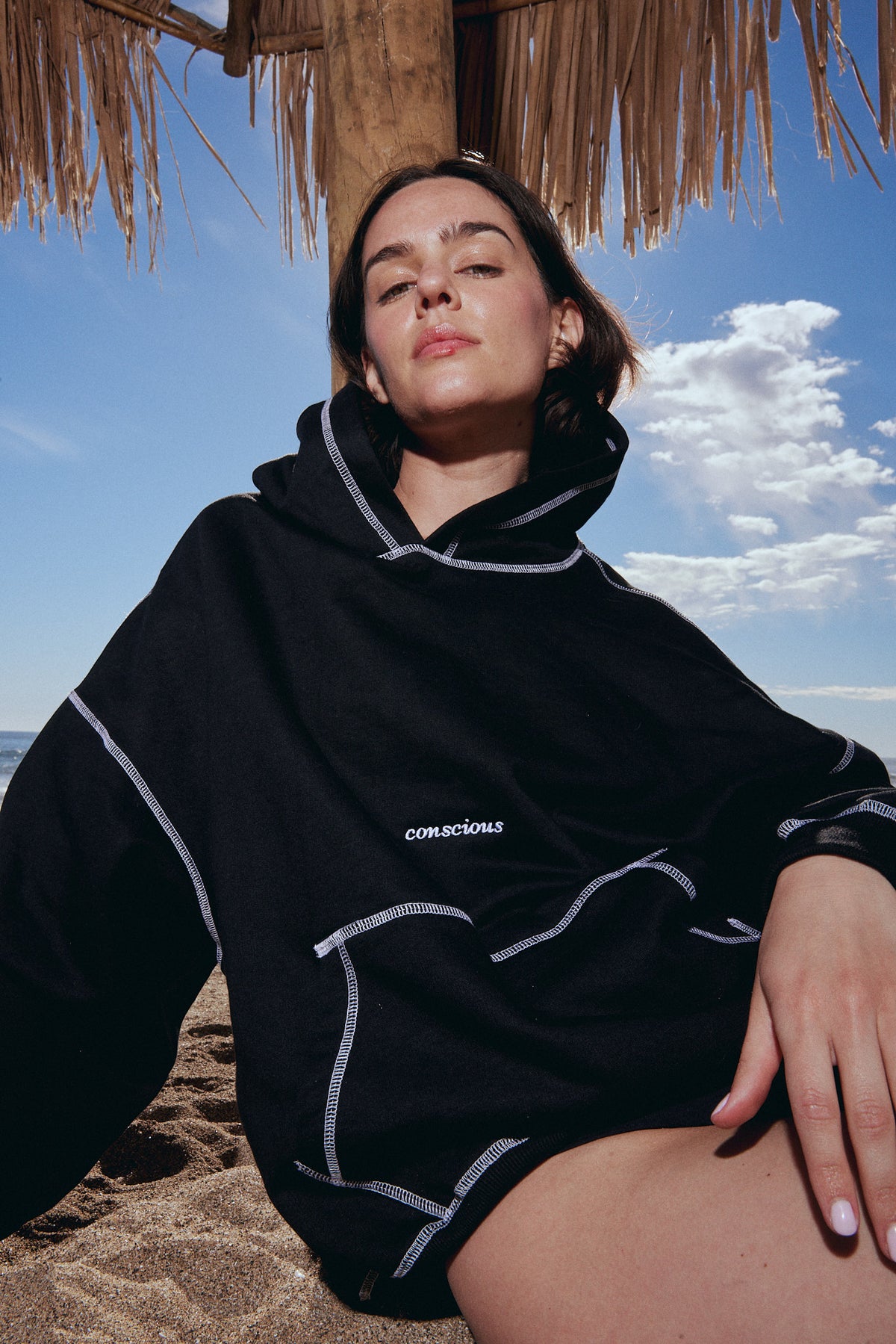 HOODIE OUTLINE BLACK