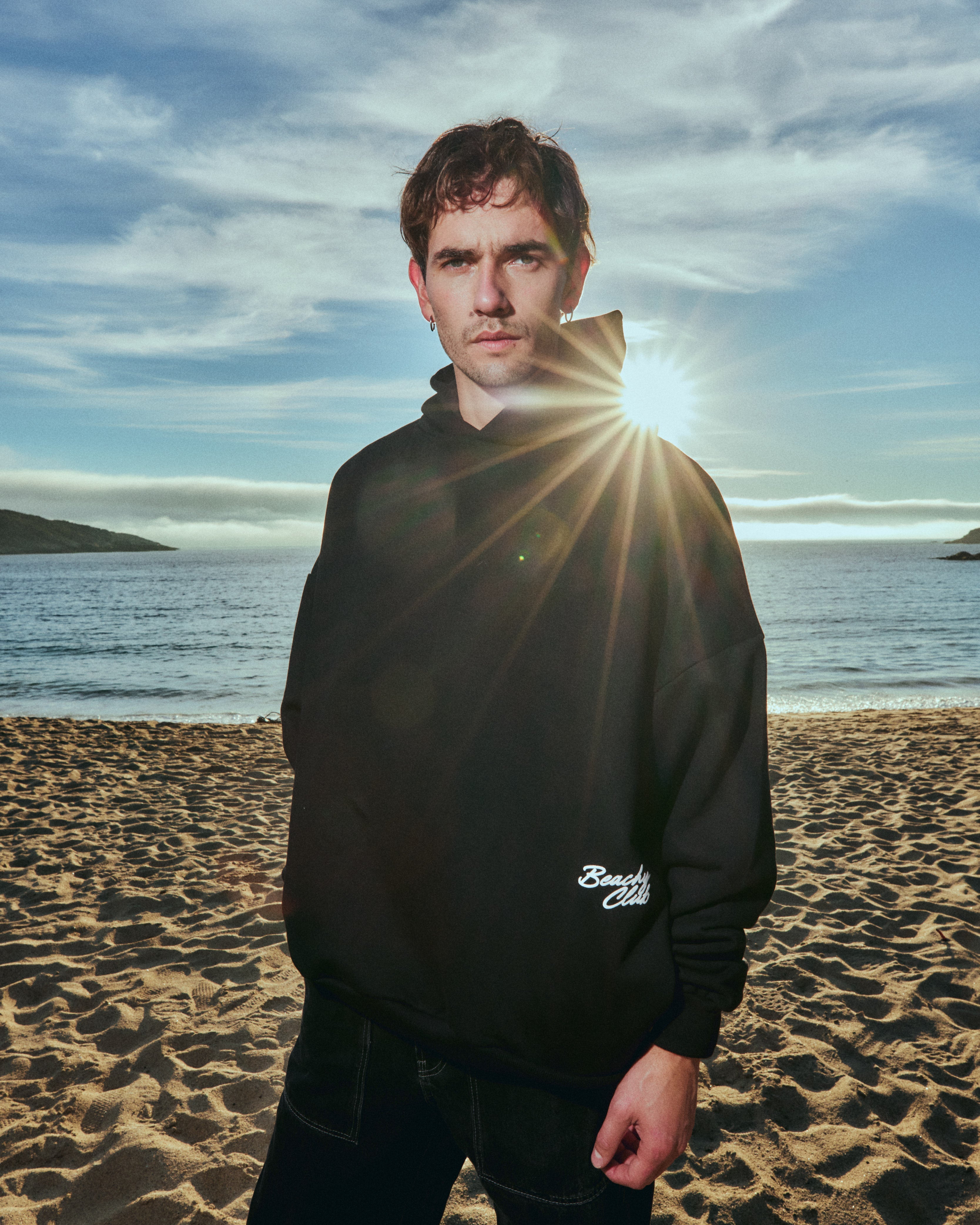 BEACHY HIDDEN POCKETS HOODIE