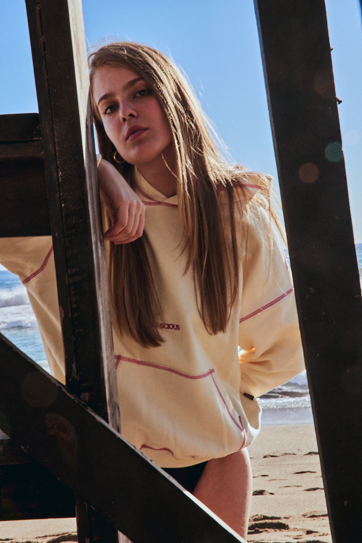 HOODIE OUTLINE CREMA