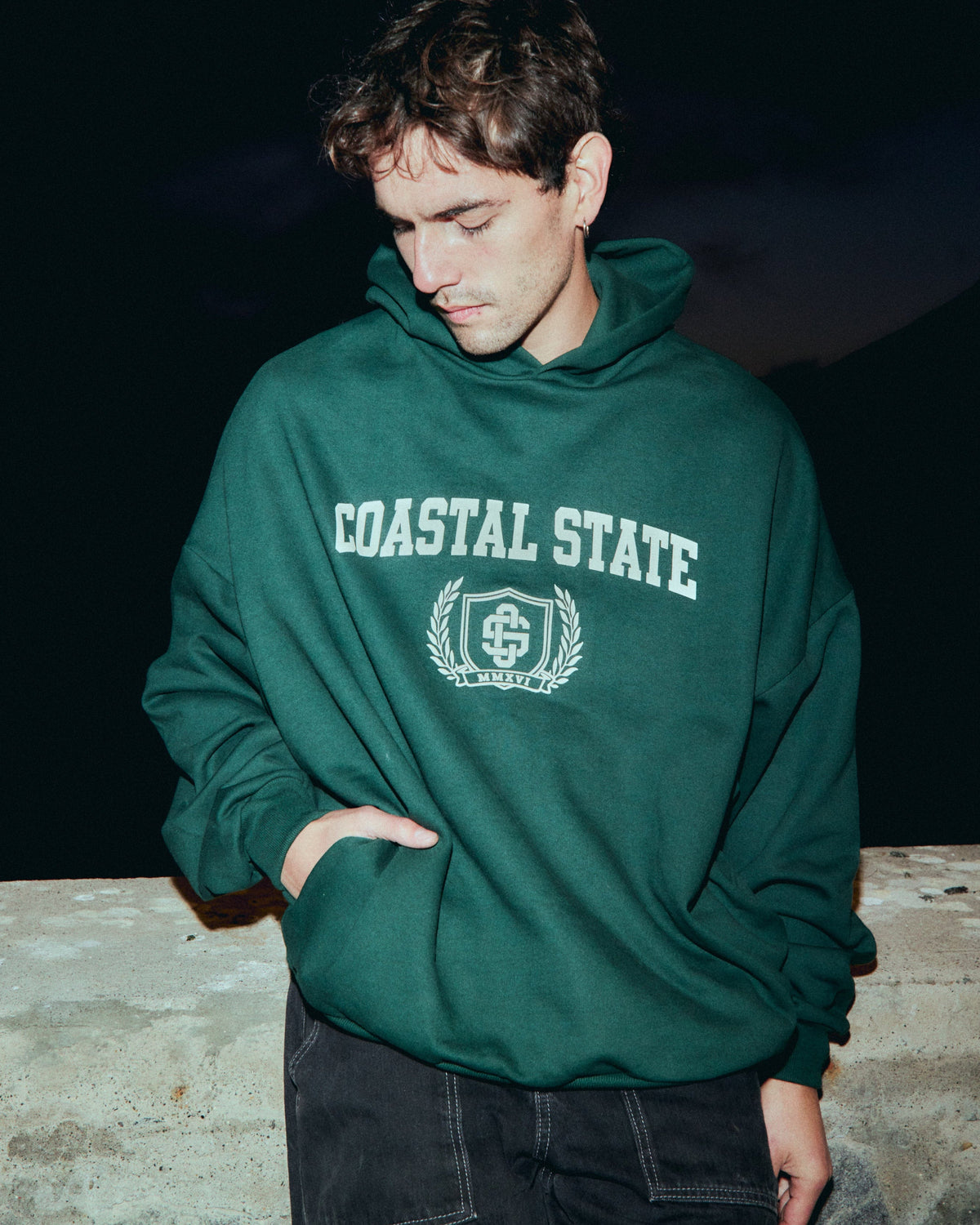 COAST STATE DARK MOSS HIDDEN POCKETS HOODIE