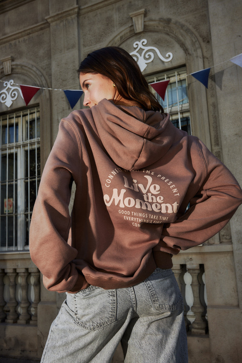 HOODIE LIVE THE MOMENT ♀