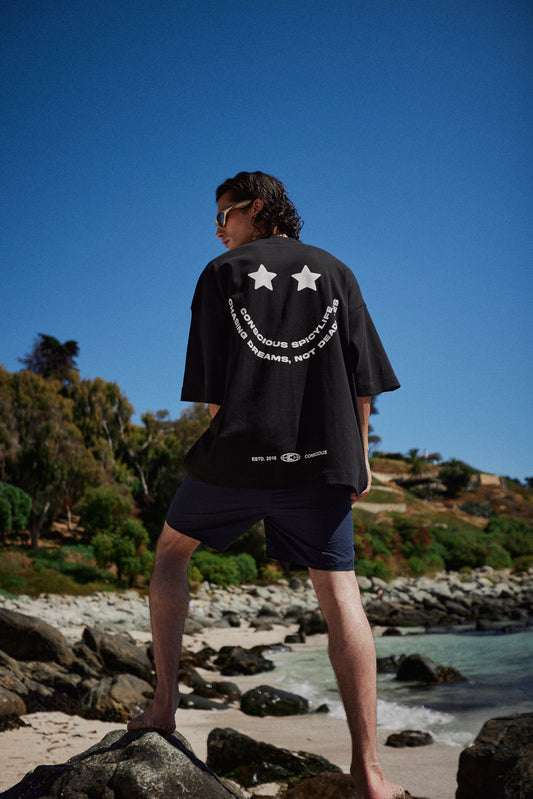 POLERA SMILE BLACK OVERSIZE ♂