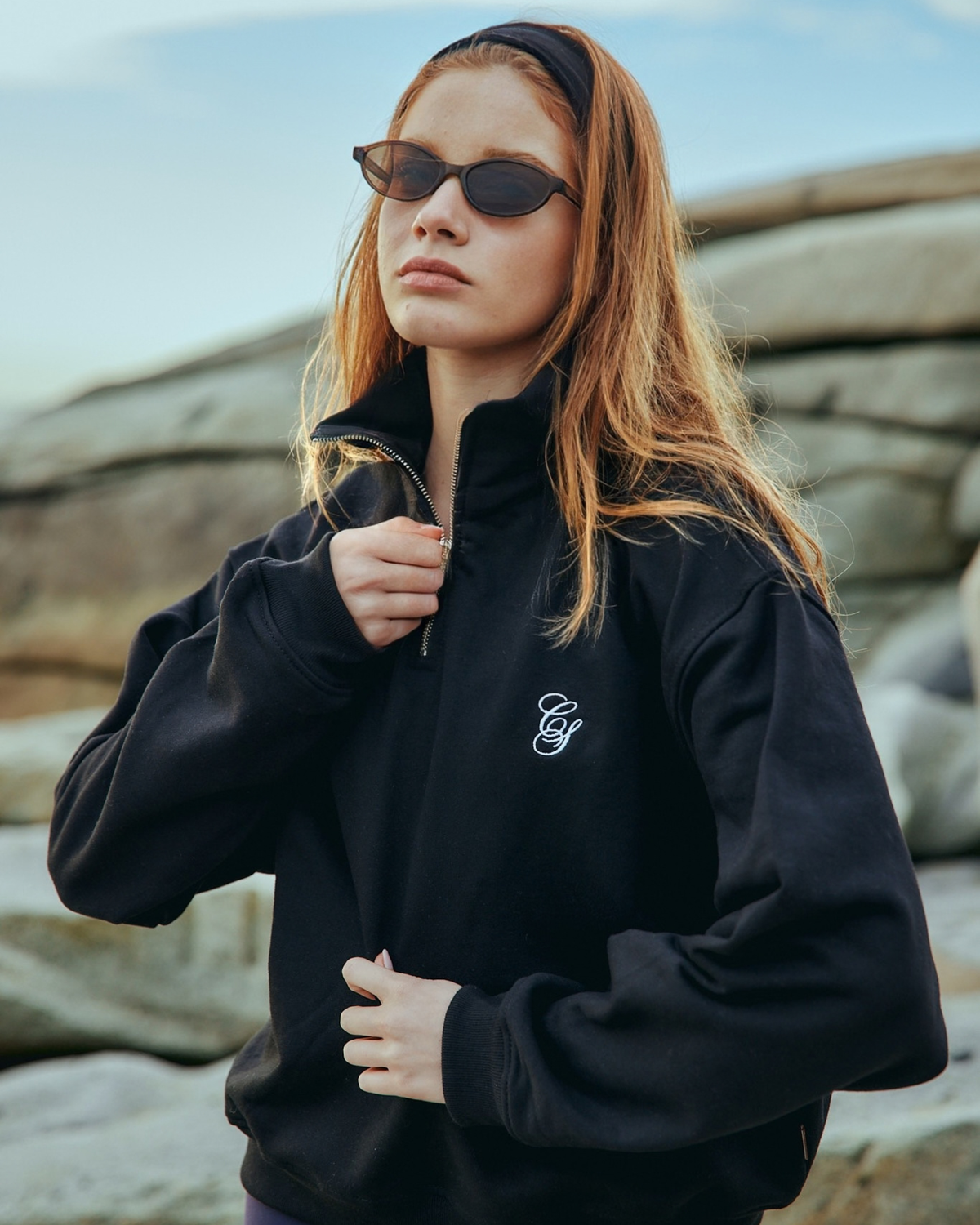 QUARTER ZIP SCRIPT BLACK