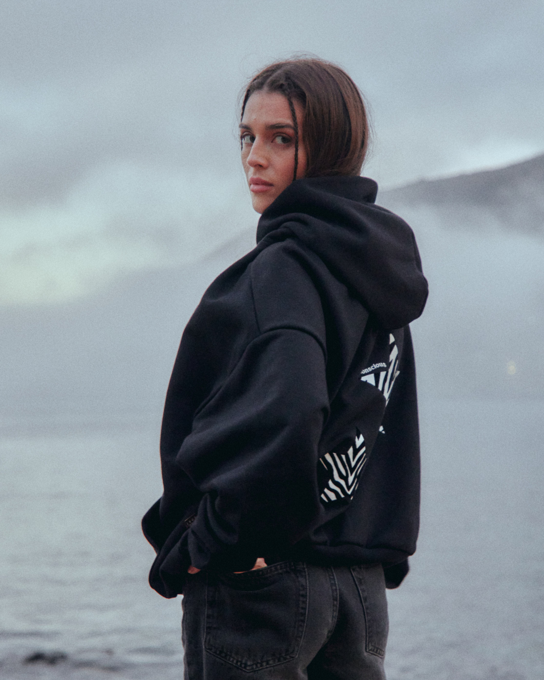 HOODIE PRINT STARS NEGRO