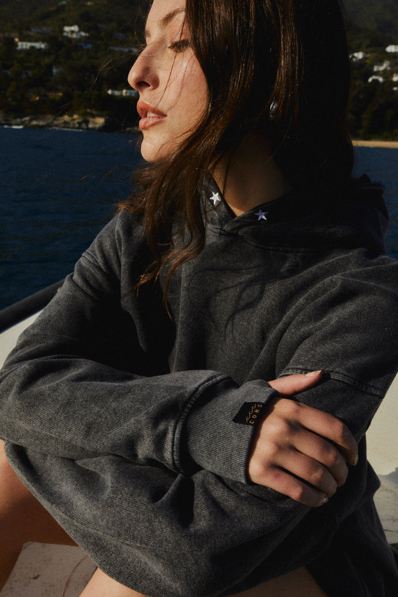 HOODIE CONS STARS BLACK ACID WASH♀