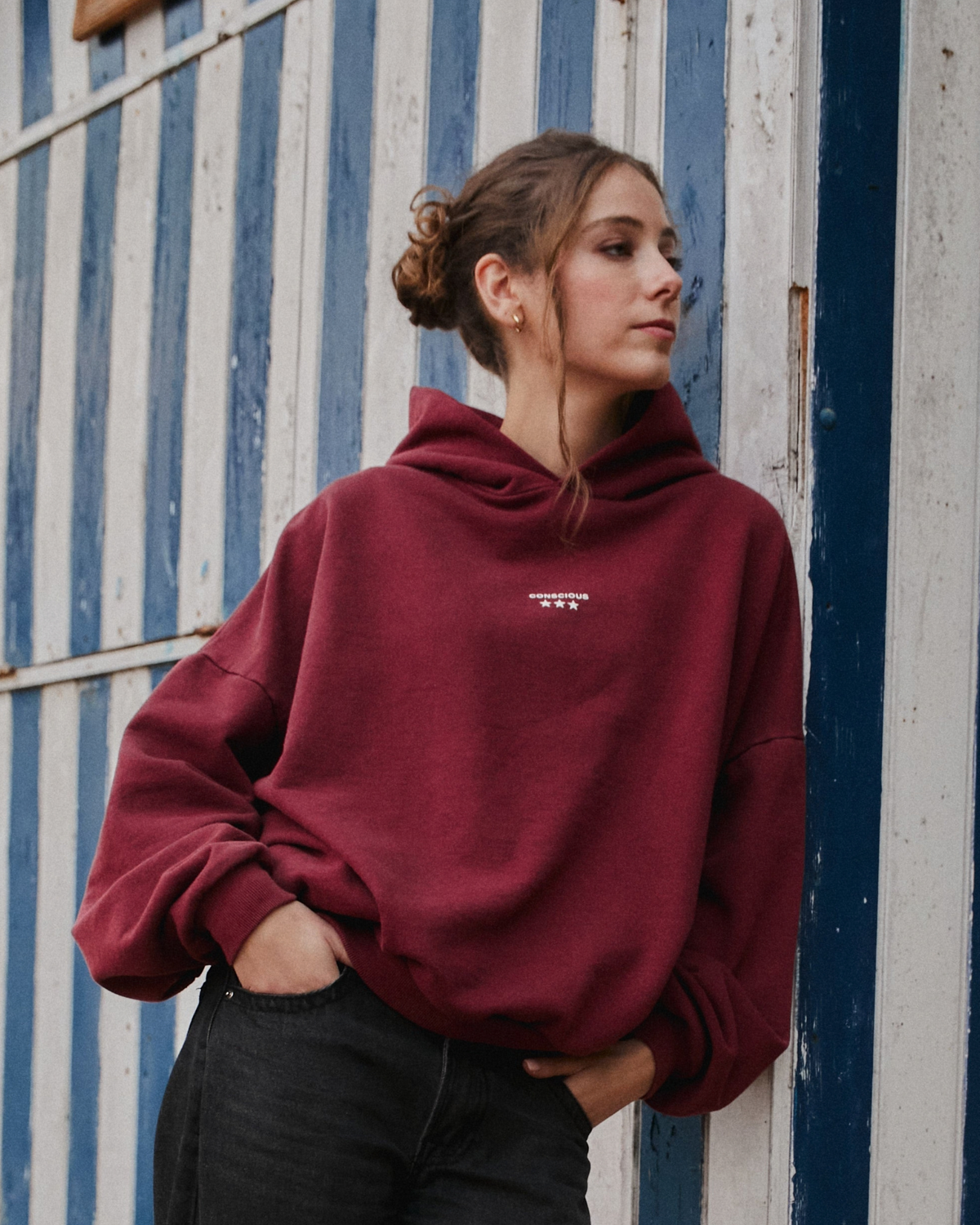 THREE STARS WINE ACID WASH HIDDEN POCKETS HOODIE