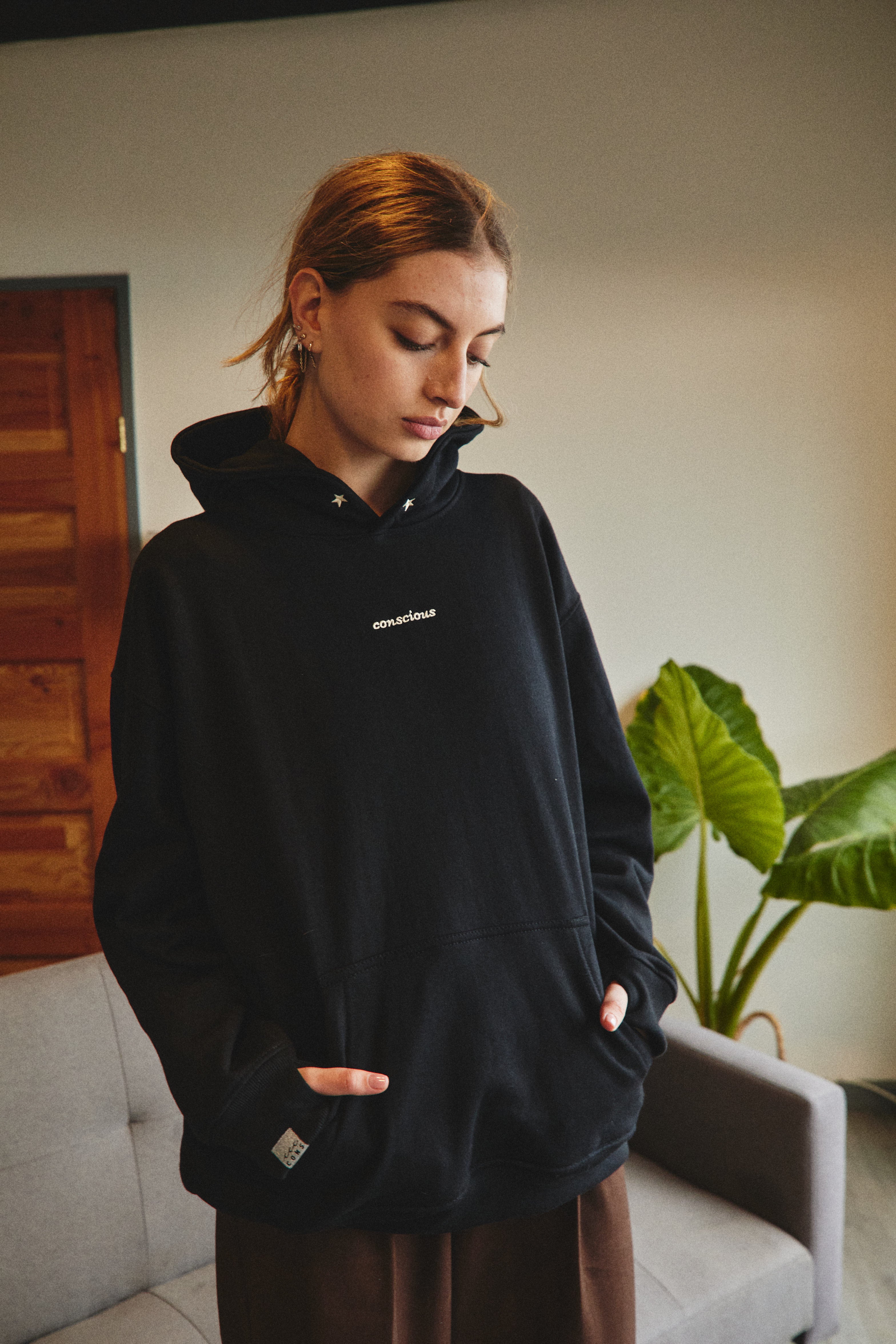 HOODIE CONSCIOUS STARS BLACK OVERSIZE