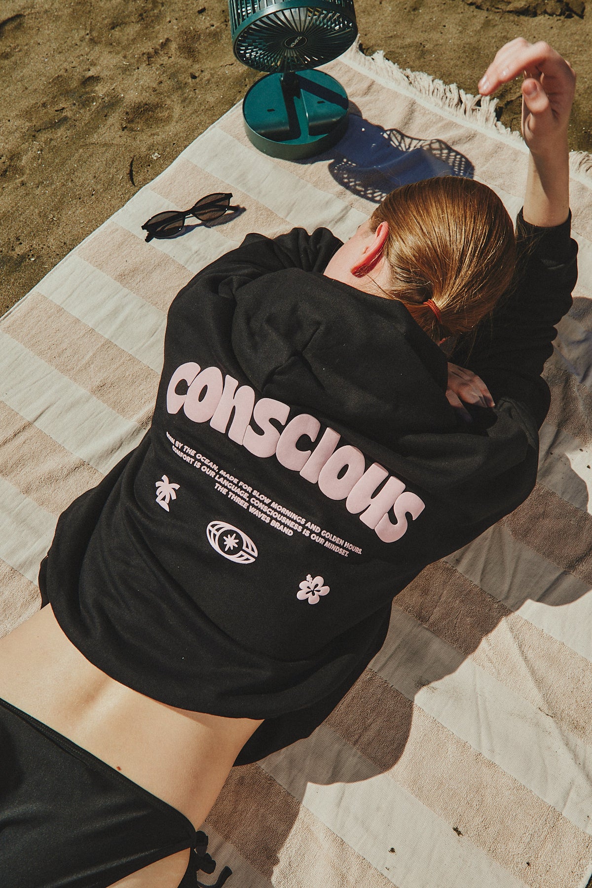 OCEAN BORN BLACK HIDDEN POCKETS HOODIE