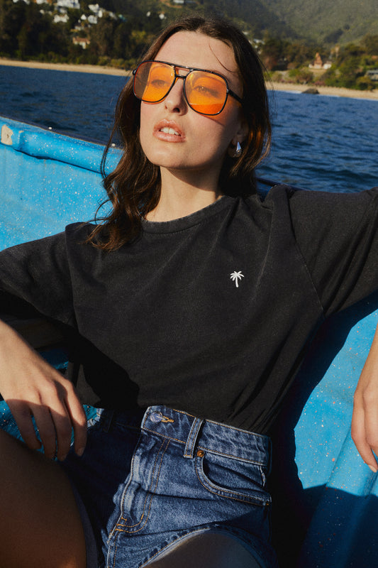 POLERA PALM TREE ACID WASH NEGRO ♀